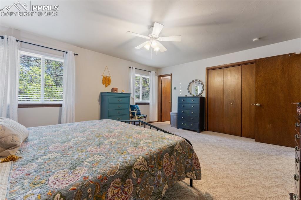 Image 18 of 42: Bedroom