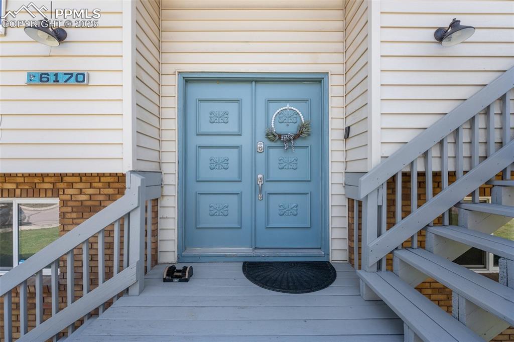 Image 4 of 42: Entry