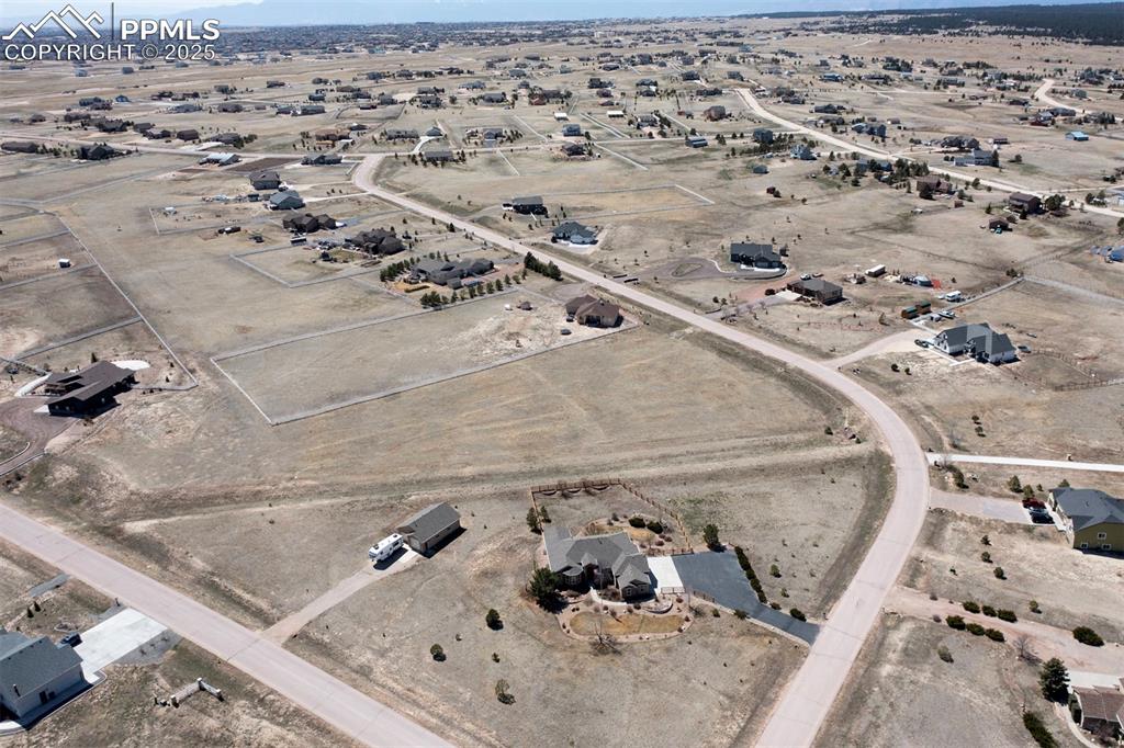 Image 8 of 15: Latigo arena, etc is in the right top corner of this picture