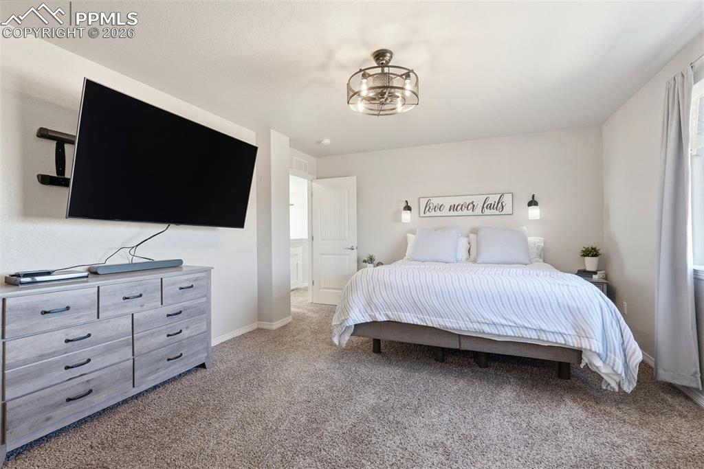 Image 20 of 38: Bedroom