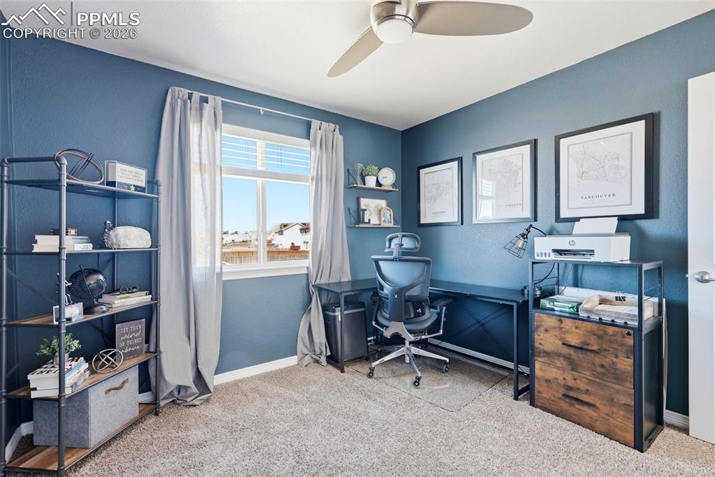 Image 28 of 38: Office