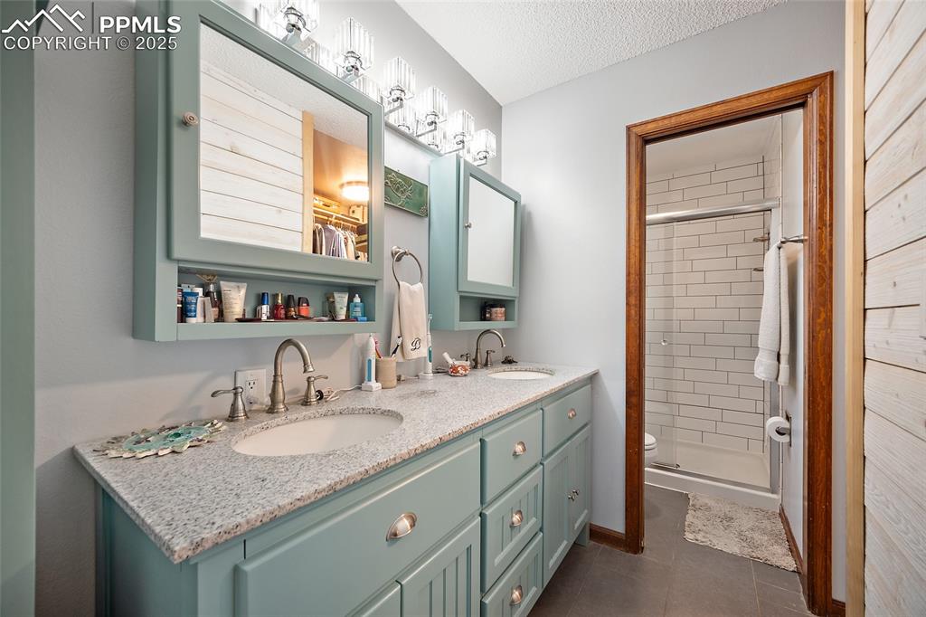 Image 18 of 47: Master Bathroom