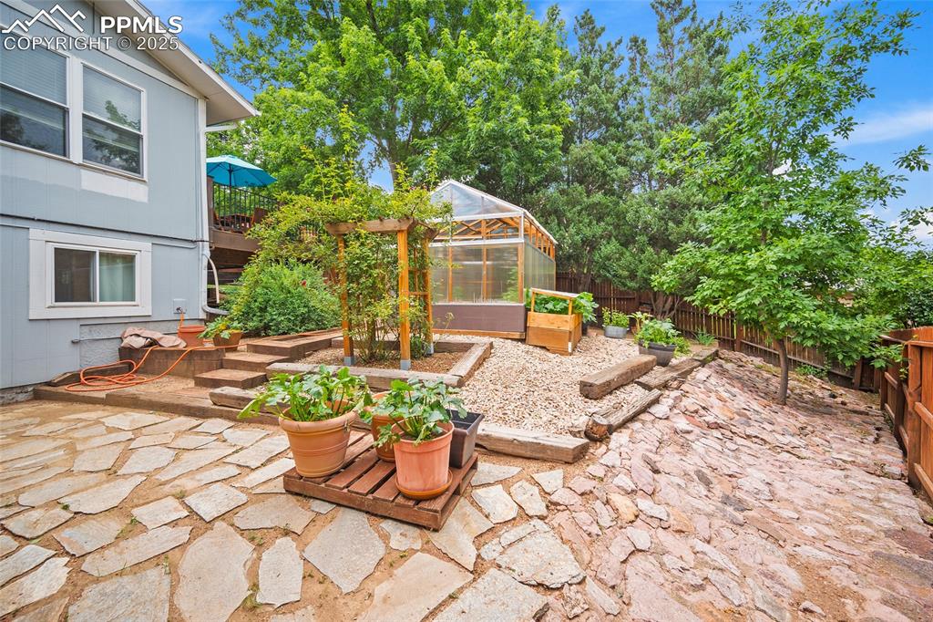Image 34 of 47: Patio