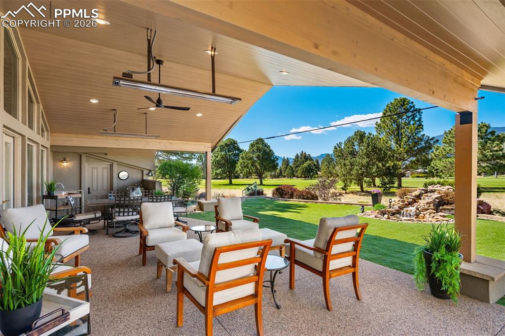 Image 31 of 50: Patio