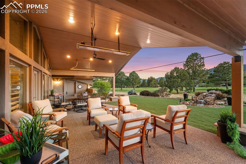 Image 33 of 50: Patio