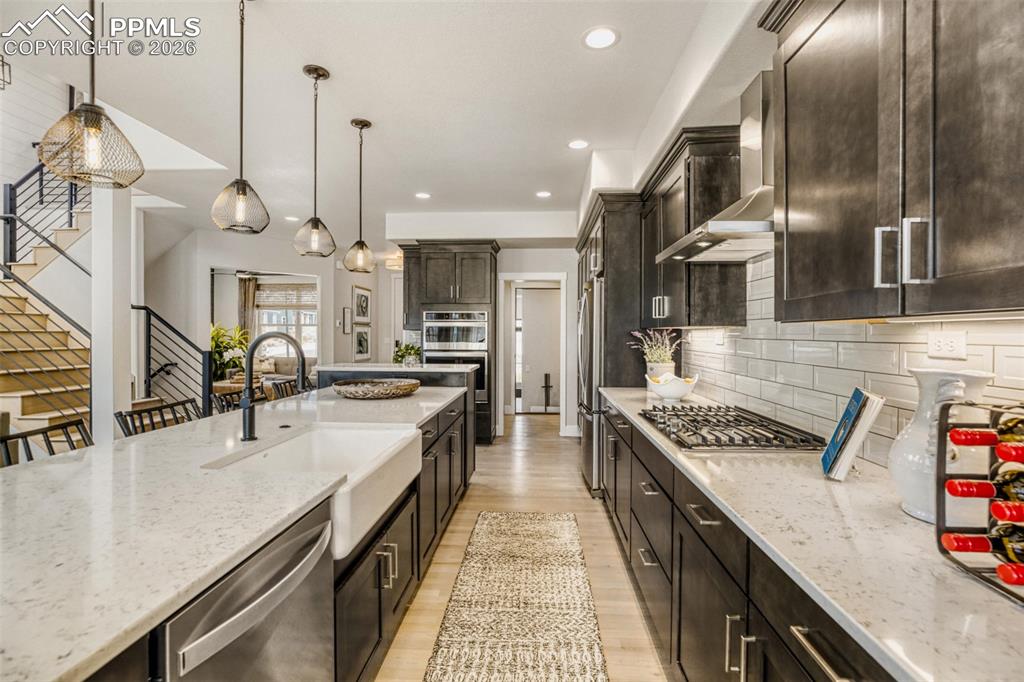 Image 6 of 27: Kitchen