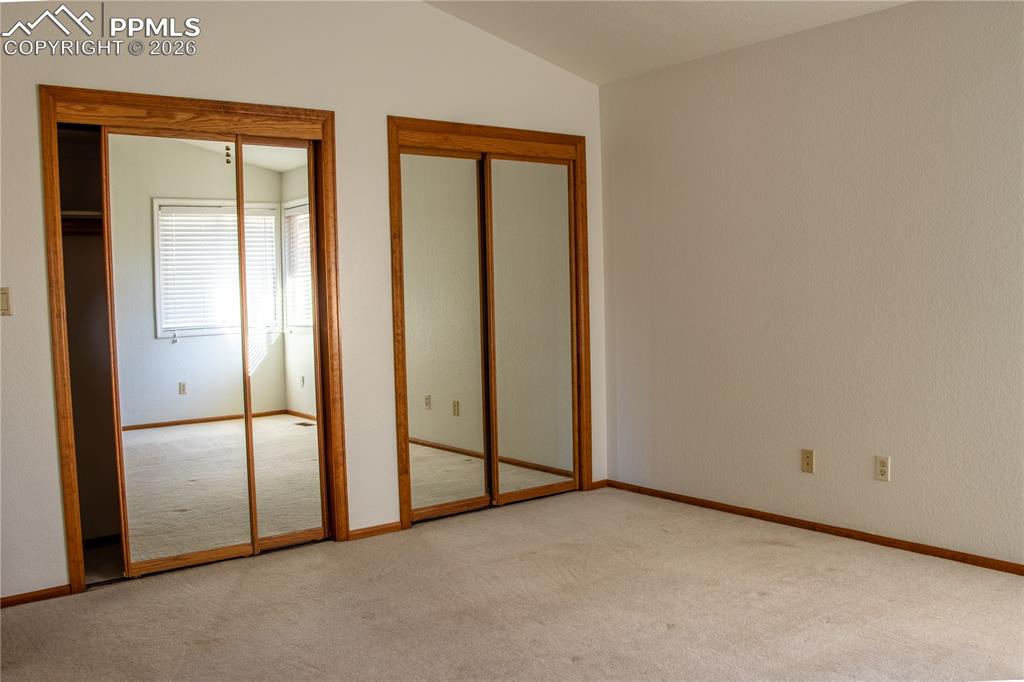 Image 14 of 42: Bedroom