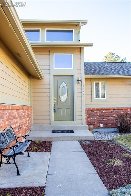 Image 28 of 42: Entry