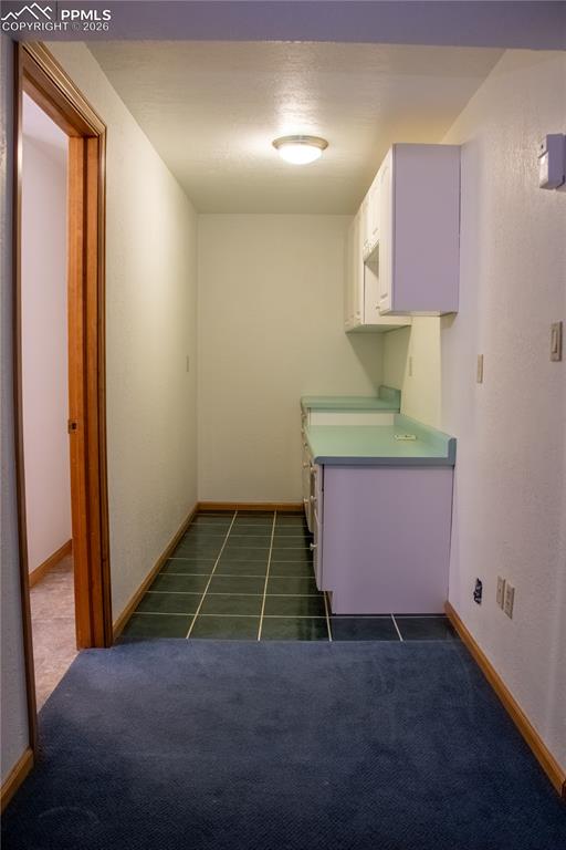 Image 31 of 42: Laundry