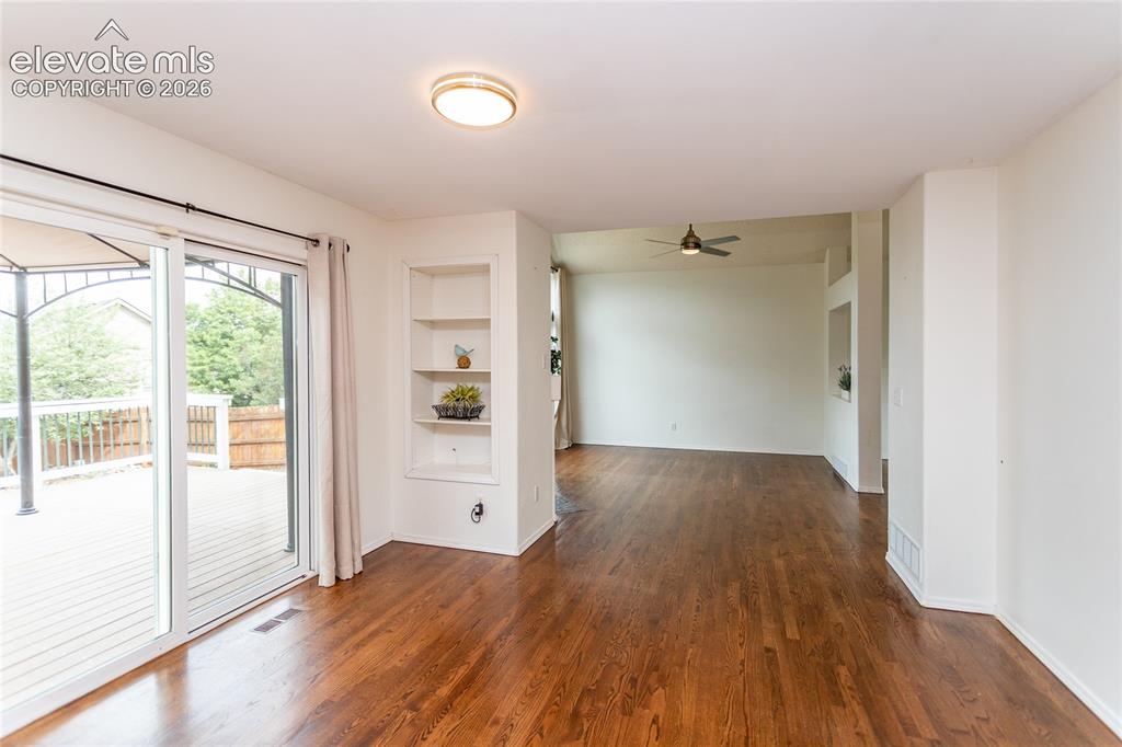 Image 14 of 43: Living Room