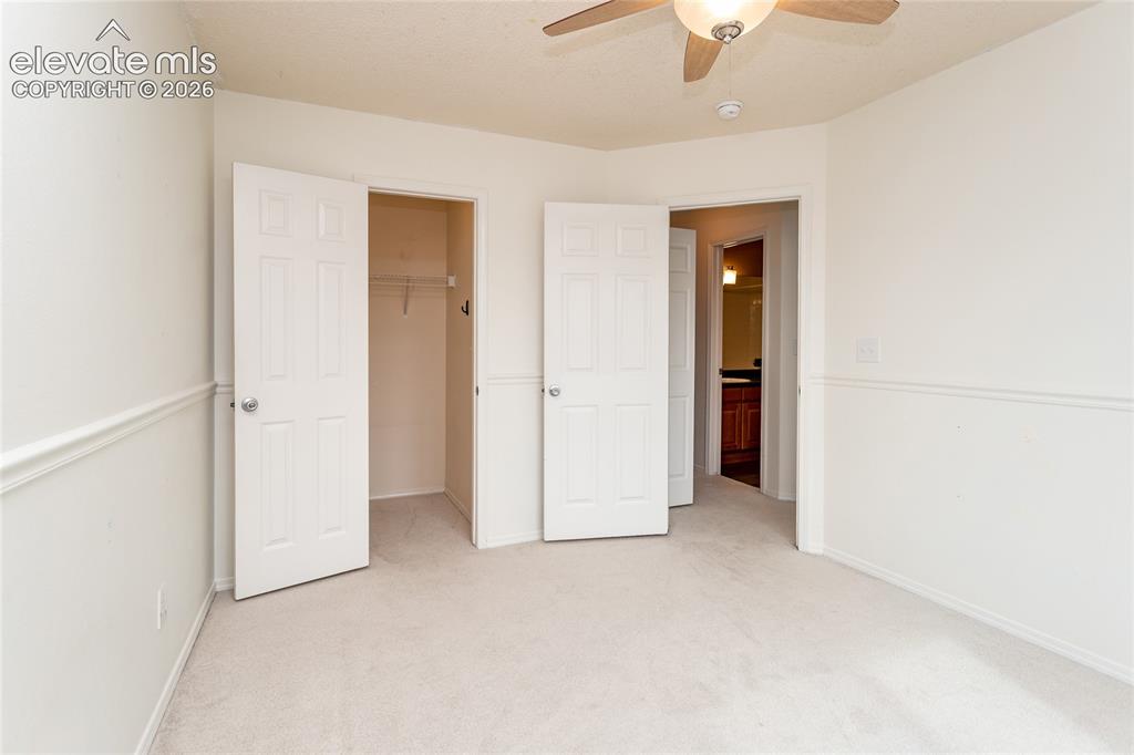 Image 19 of 43: Bedroom