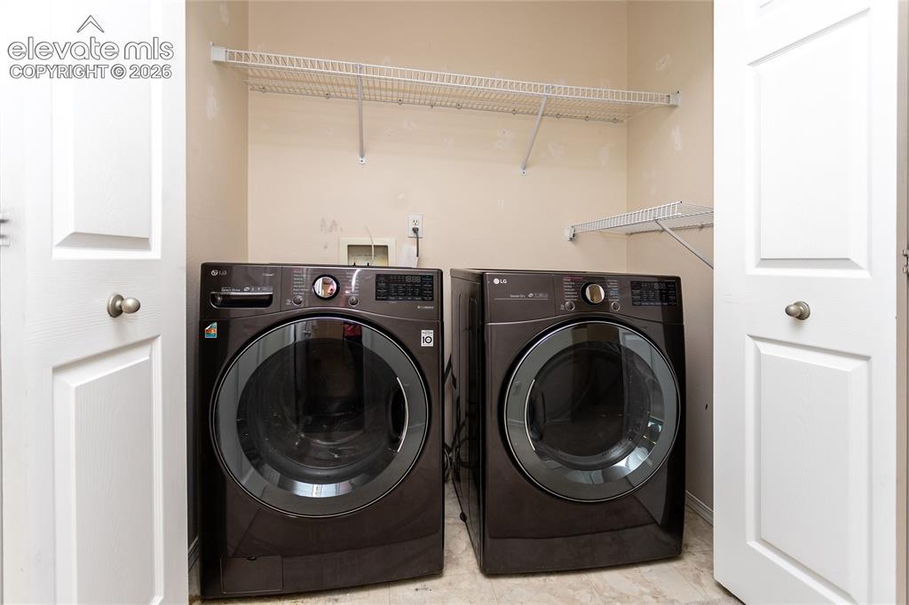 Image 35 of 43: Laundry