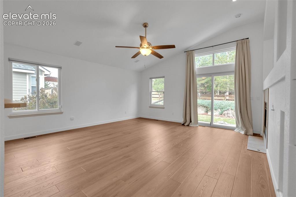Image 10 of 50: Family Room