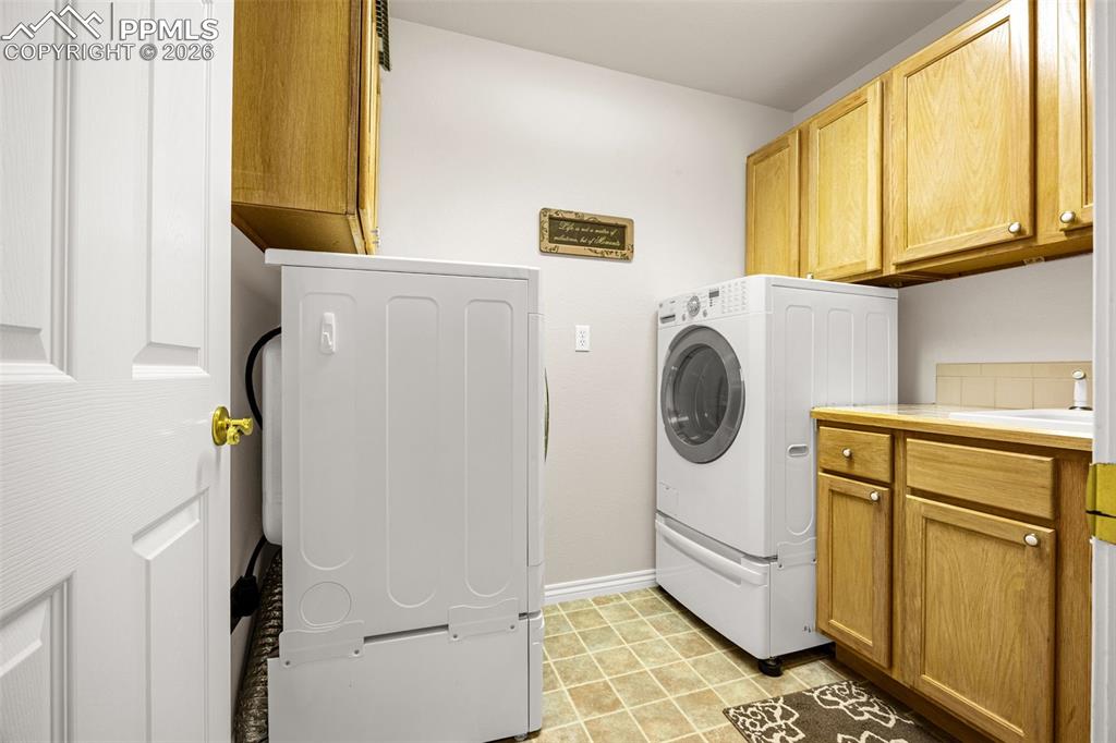 Image 16 of 49: Laundry