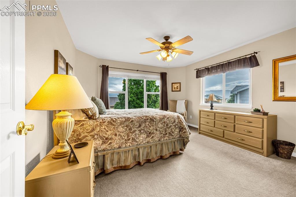 Image 30 of 49: Bedroom