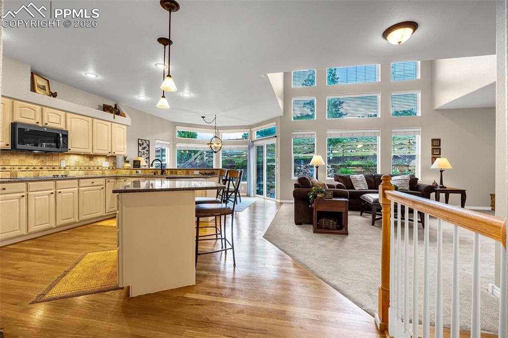 Image 8 of 49: Kitchen