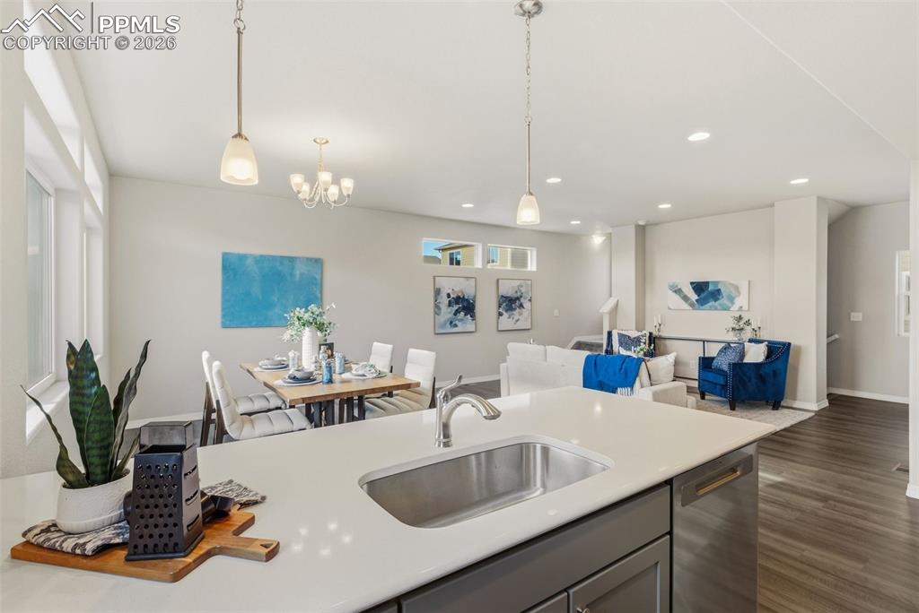 Image 11 of 31: Kitchen