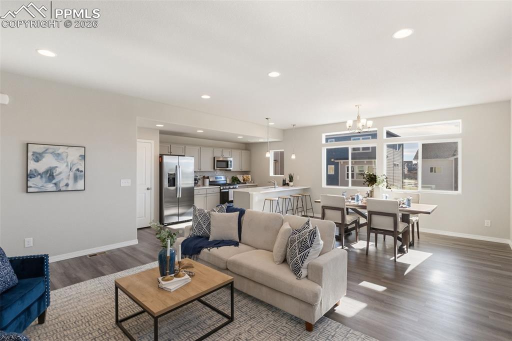 Image 5 of 31: Living Room