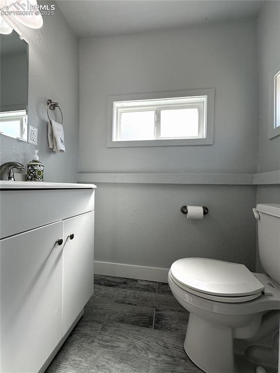 Image 12 of 24: Bathroom