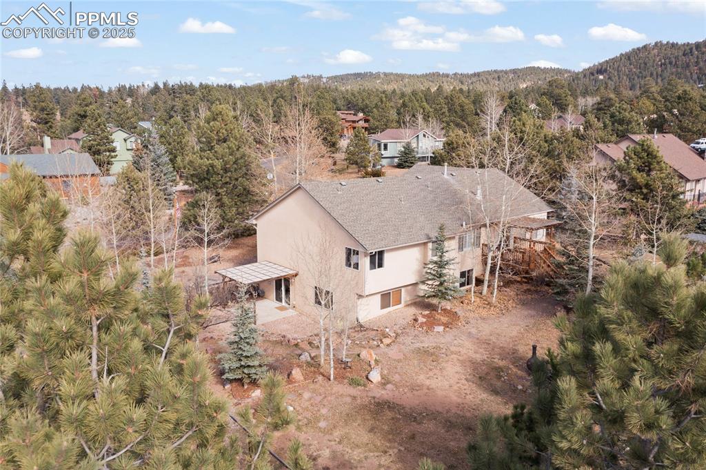Image 9 of 50: Large Fenced in Fully landscaped back yard. 