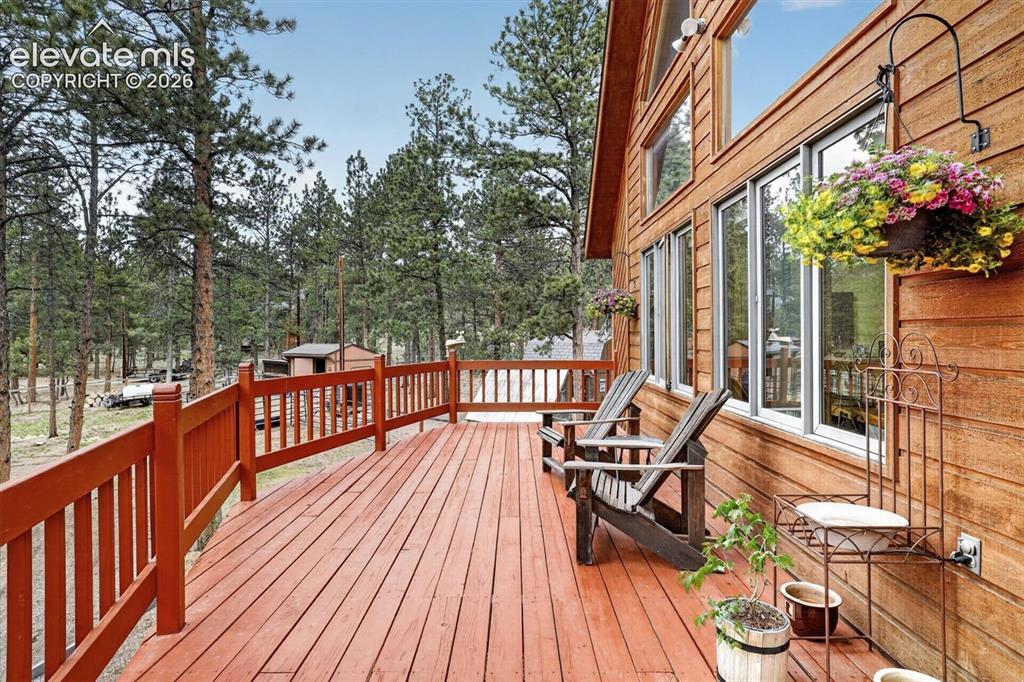 Image 6 of 38: Deck