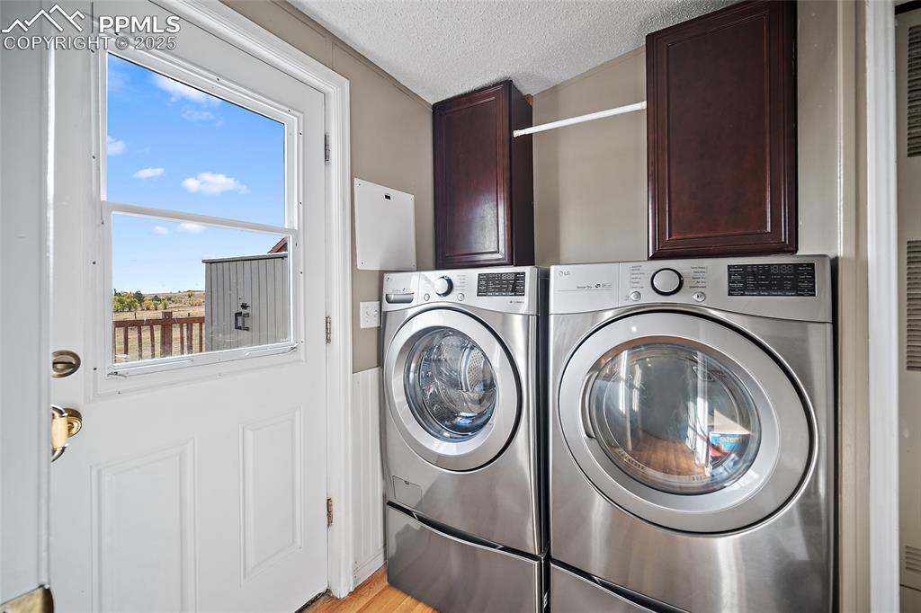 Image 13 of 43: Laundry