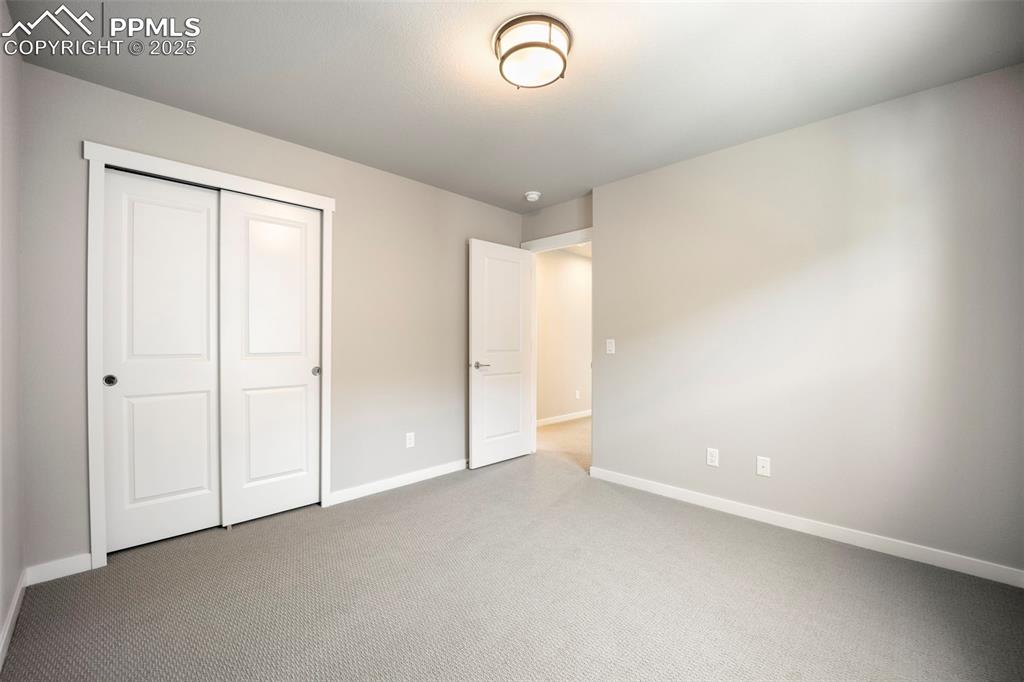 Image 26 of 47: Bedroom