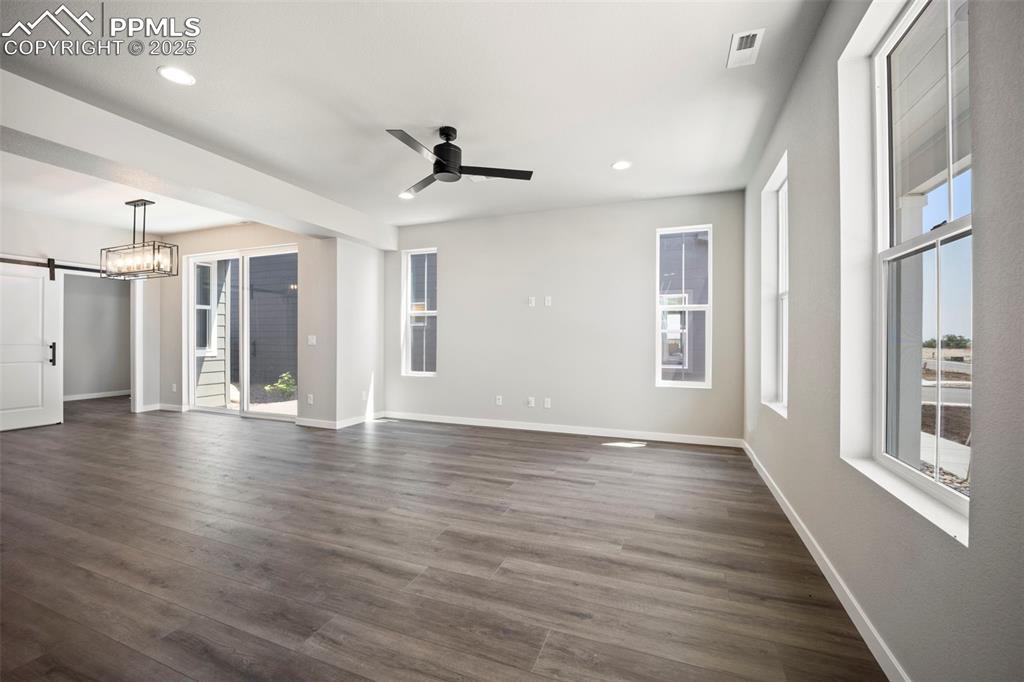 Image 4 of 47: Living Room