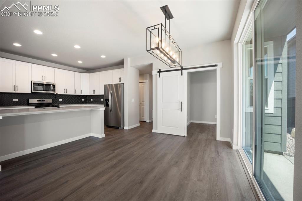 Image 7 of 47: Kitchen