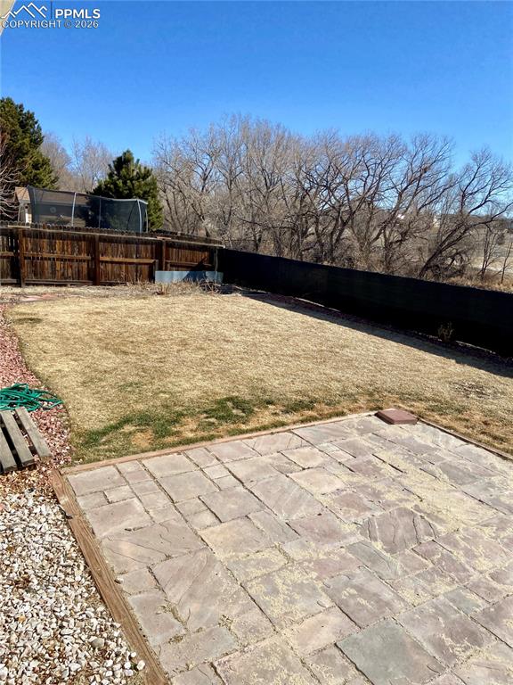 Image 11 of 29: Yard