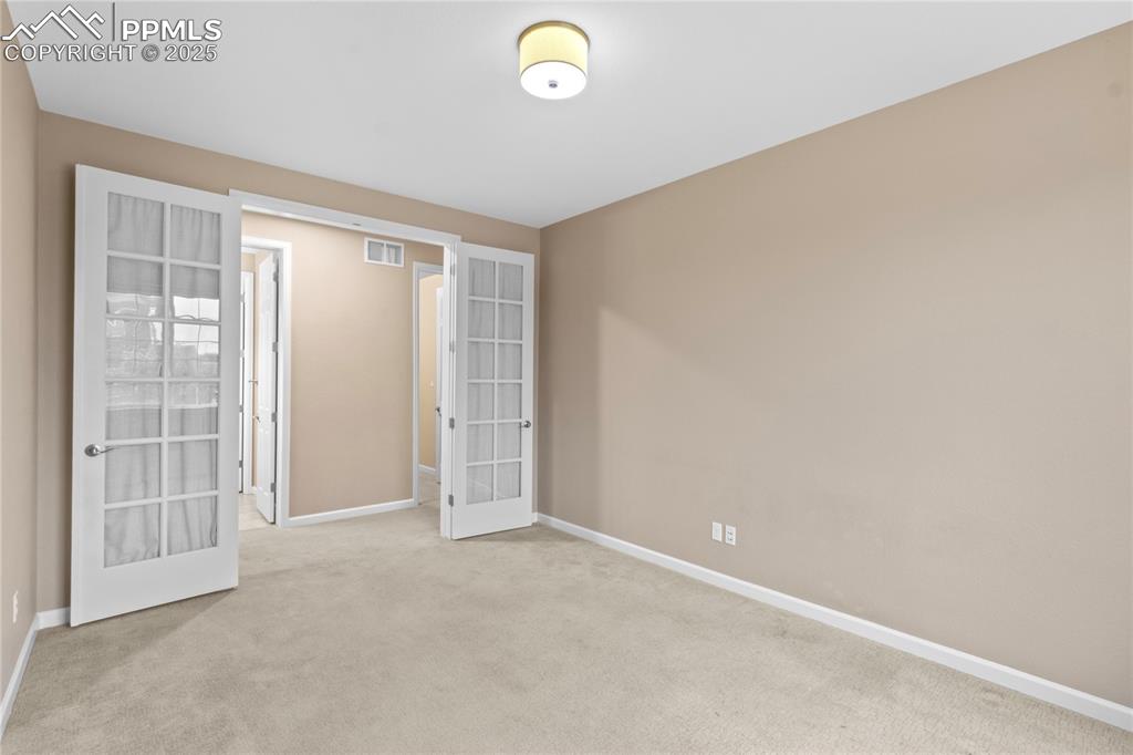 Image 11 of 43: Office