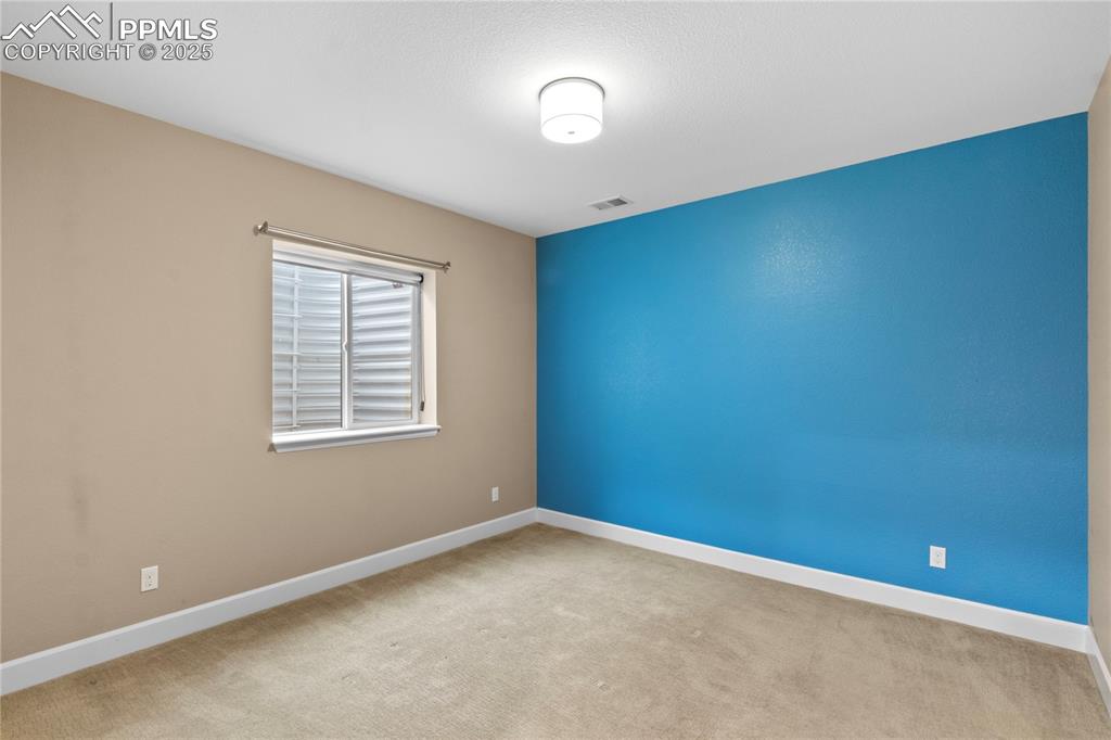 Image 29 of 43: Bedroom