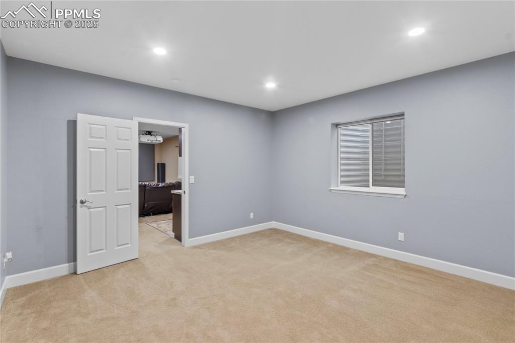 Image 34 of 43: Bedroom