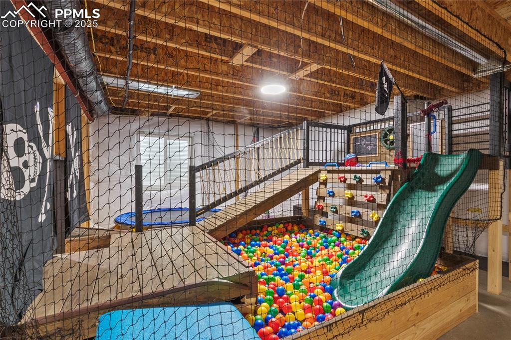 Image 6 of 43: Bonus Room