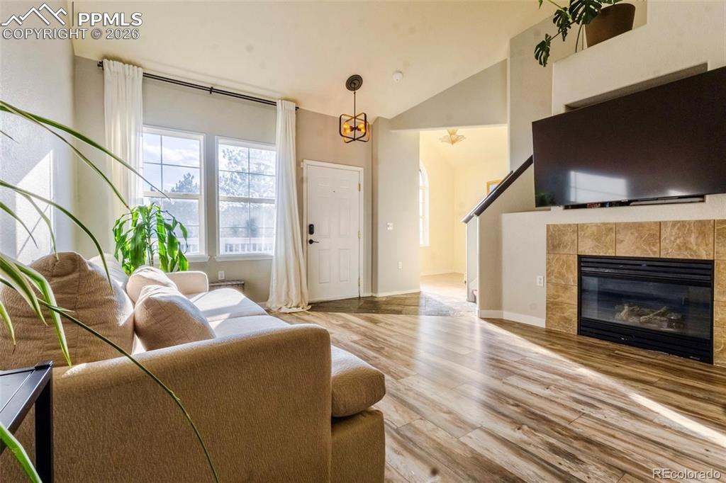 Image 6 of 15: Living Room