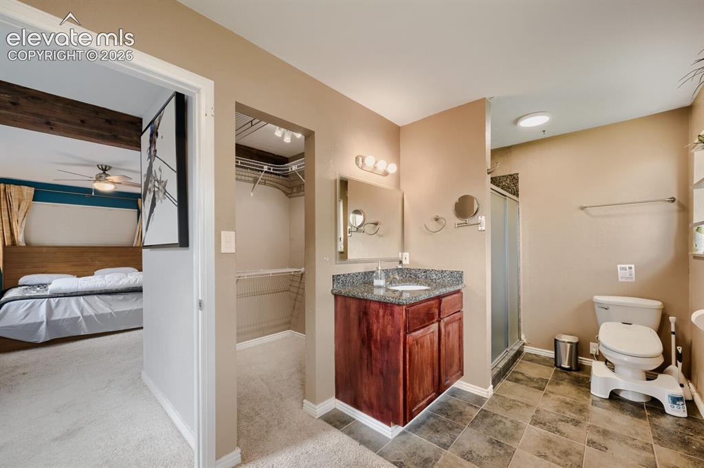 Image 11 of 17: Bathroom