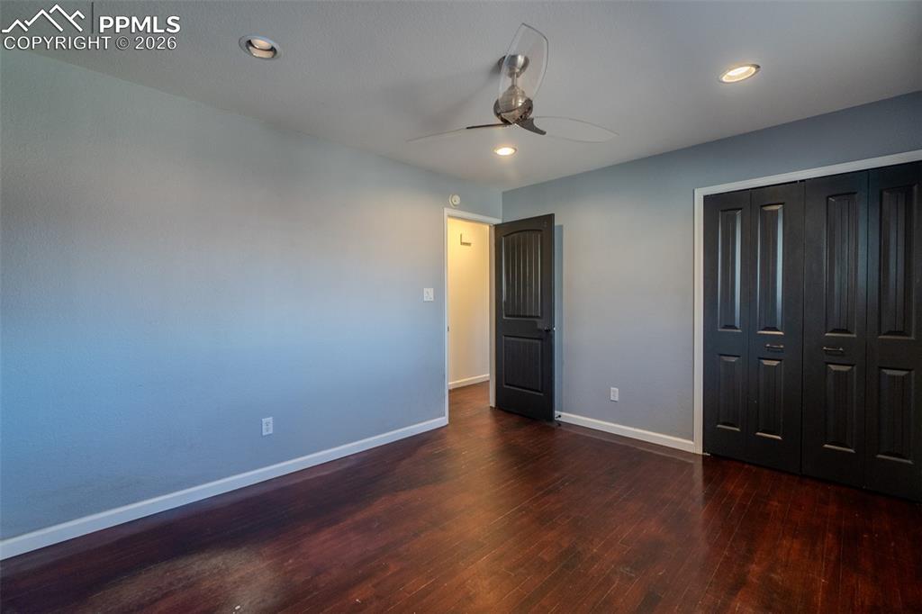 Image 15 of 21: Master Bedroom