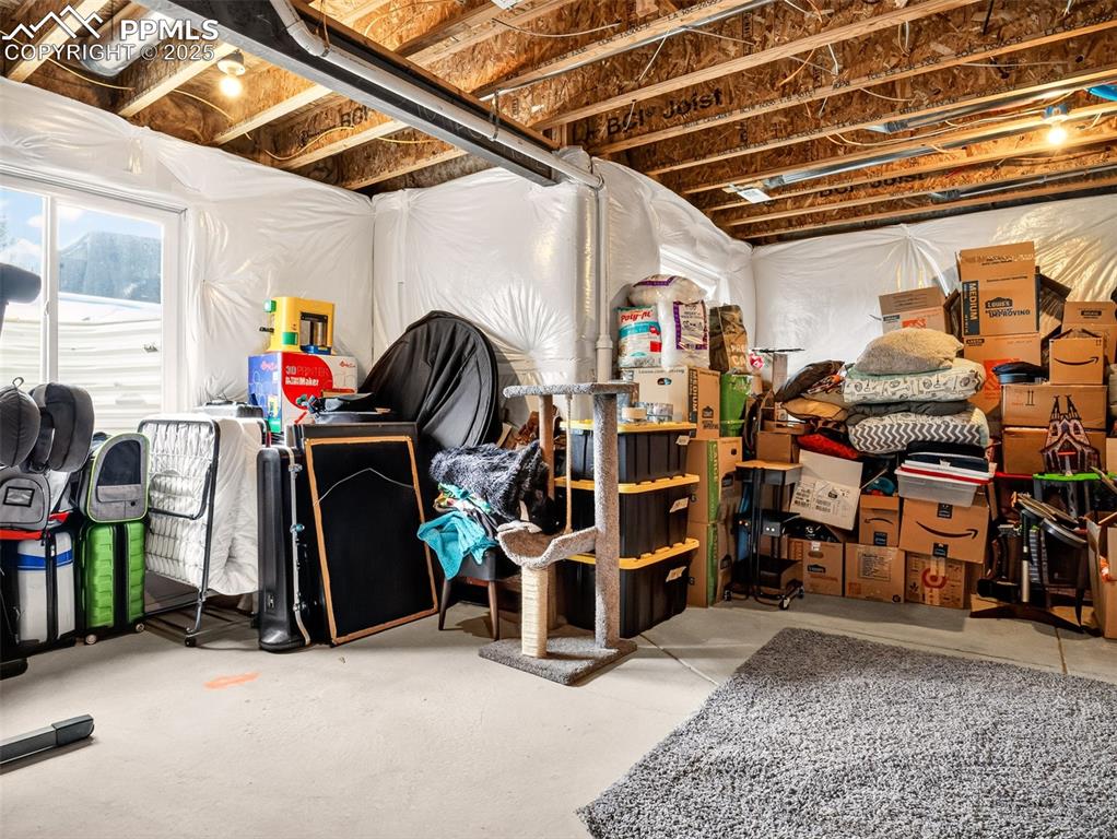 Image 34 of 40: Basement