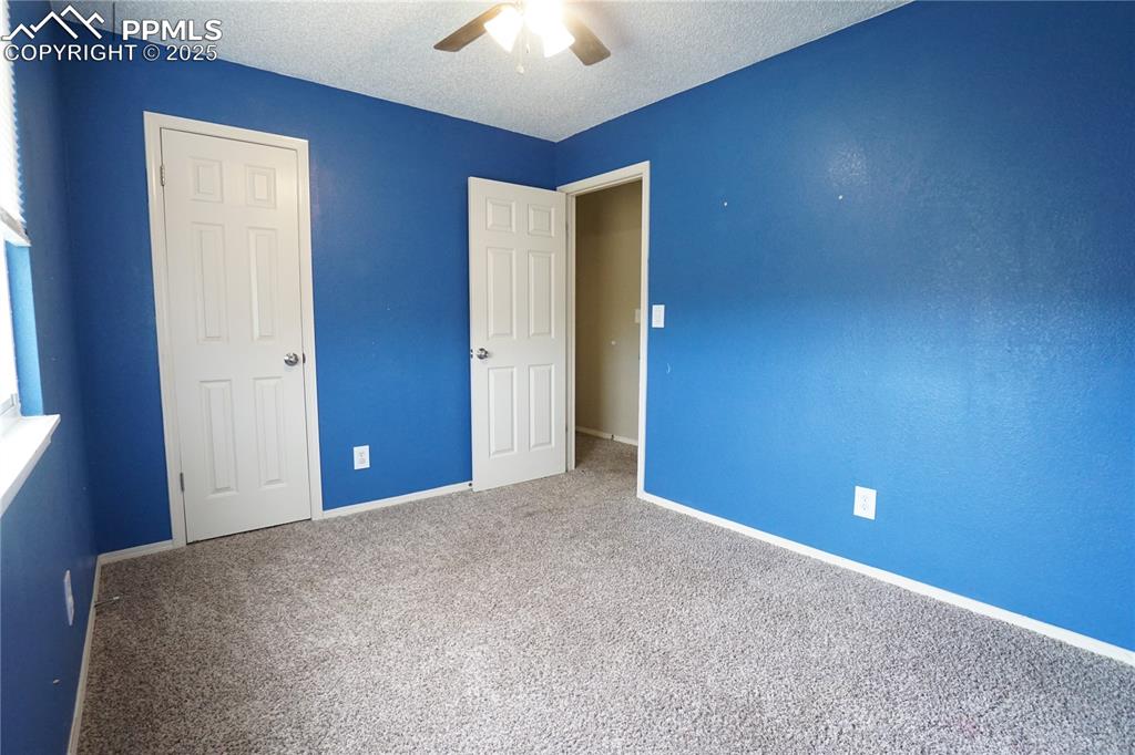 Image 16 of 22: Bedroom