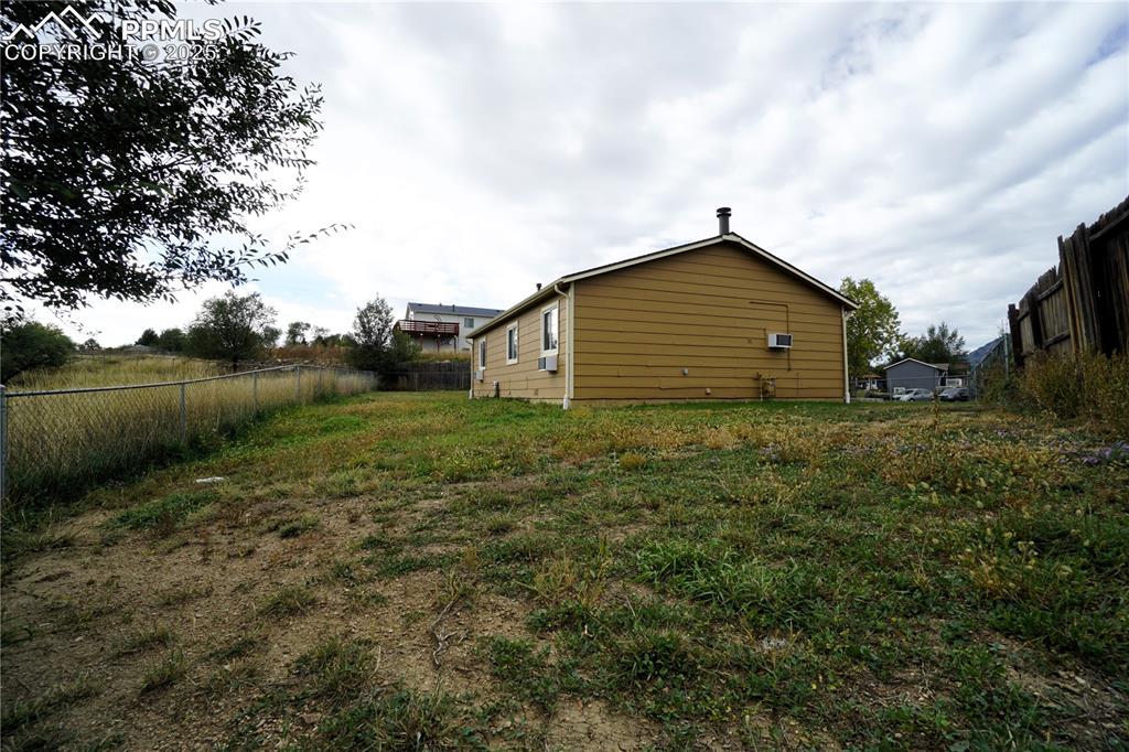 Image 22 of 22: Side of Structure