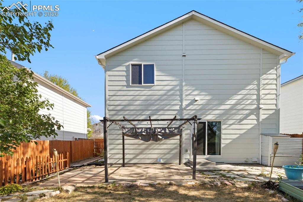 Image 26 of 27: Back of Structure