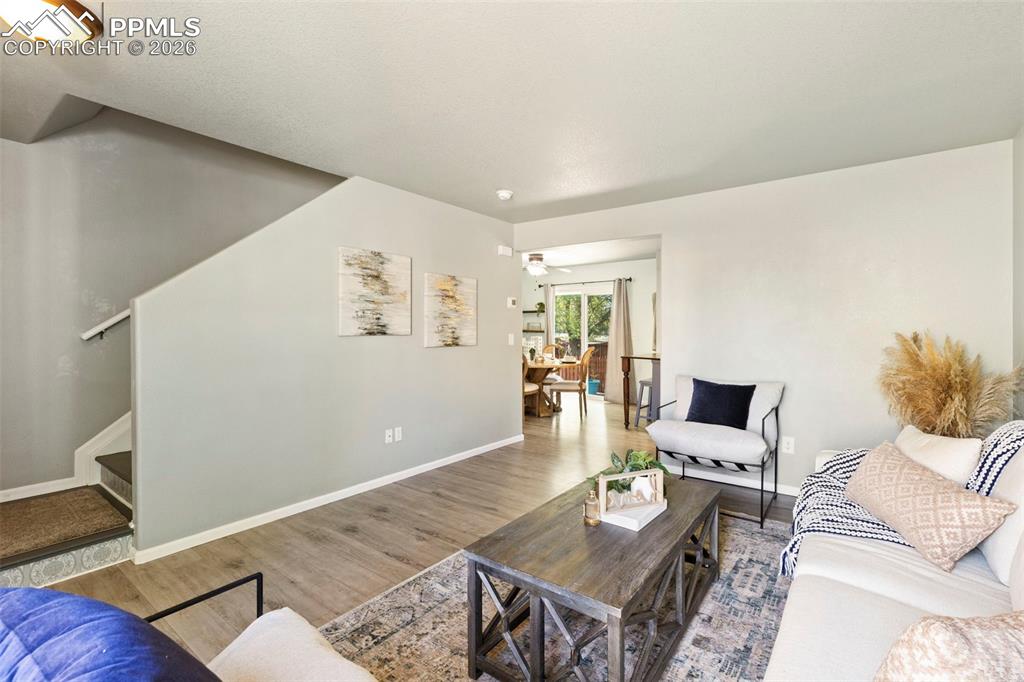 Image 5 of 27: Living Room