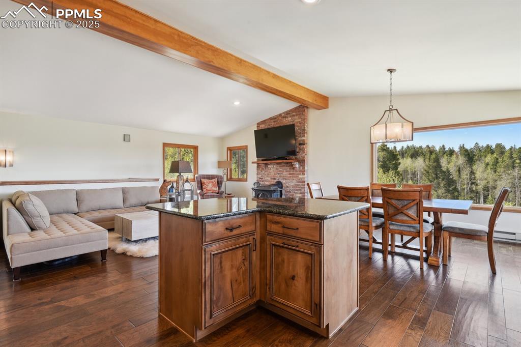 Image 7 of 48: Kitchen