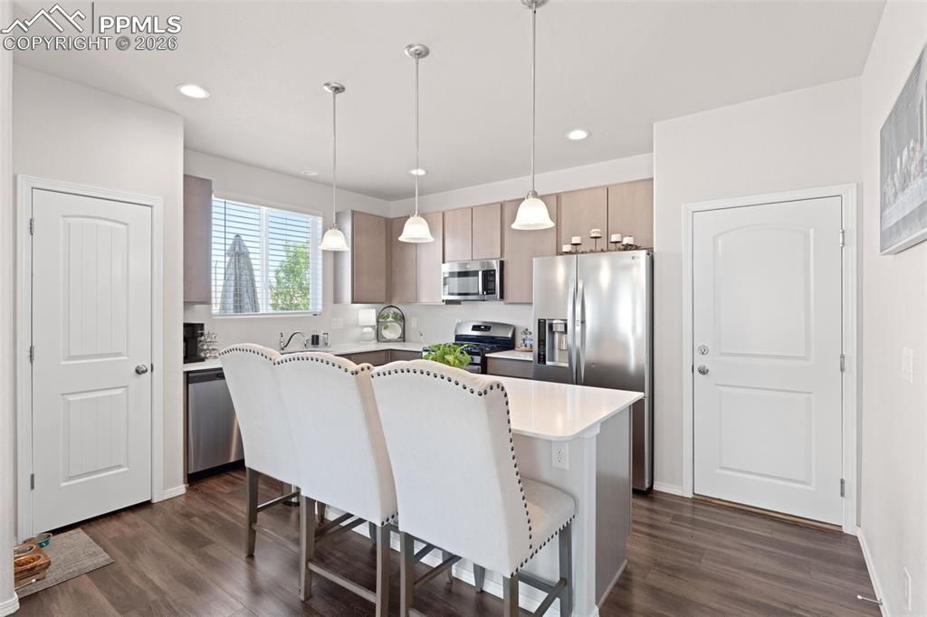 Image 13 of 49: Kitchen