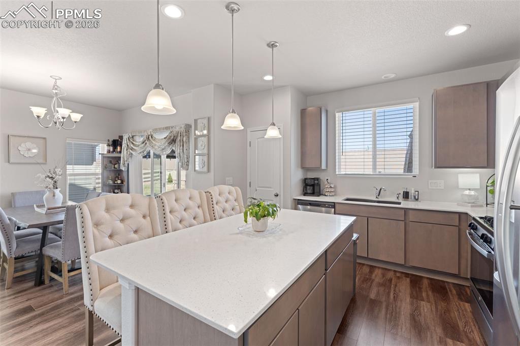 Image 16 of 49: Kitchen