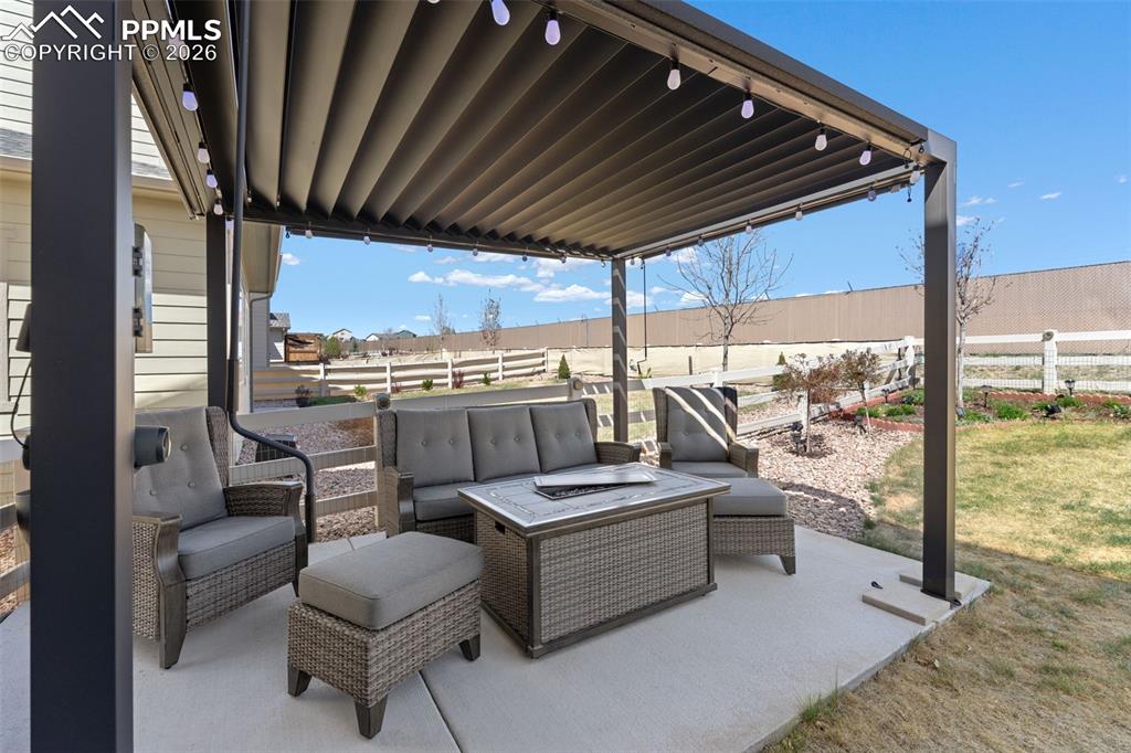 Image 45 of 49: Patio