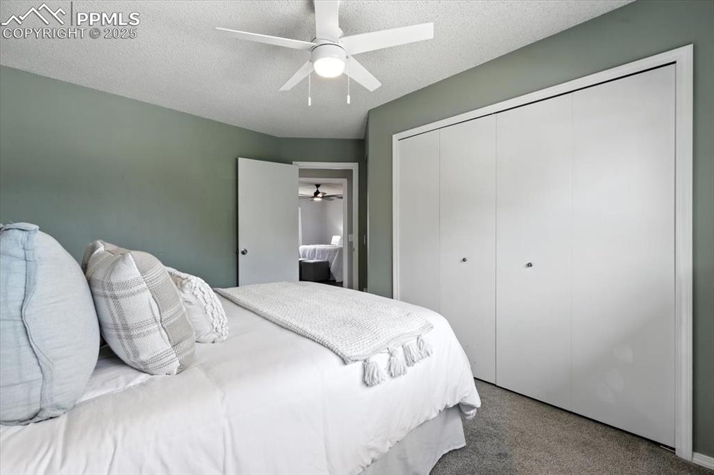 Image 15 of 36: Bedroom