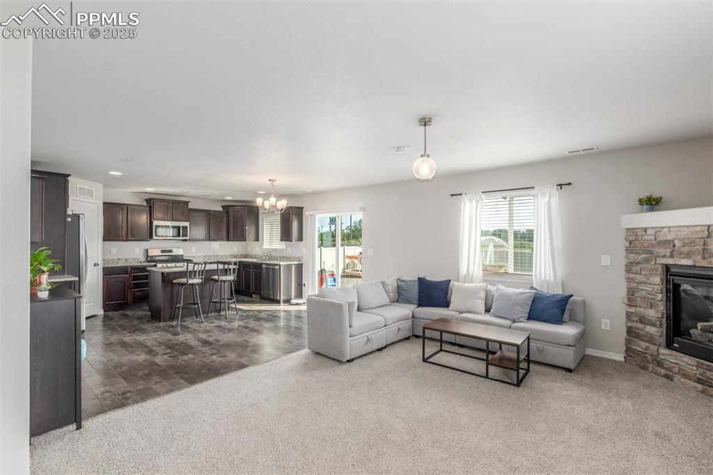 Image 10 of 40: Living Room