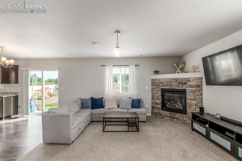 Image 11 of 40: Living Room