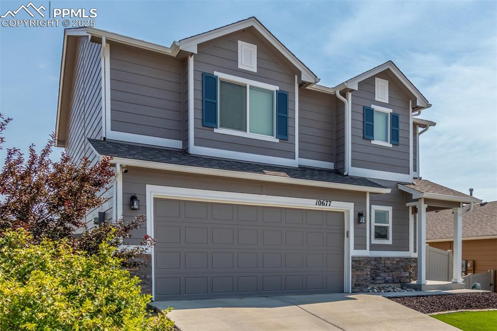 Image 6 of 40: Front of Structure